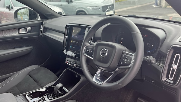 Used Volvo XC40 2024 for sale - 75390950: Photo 5