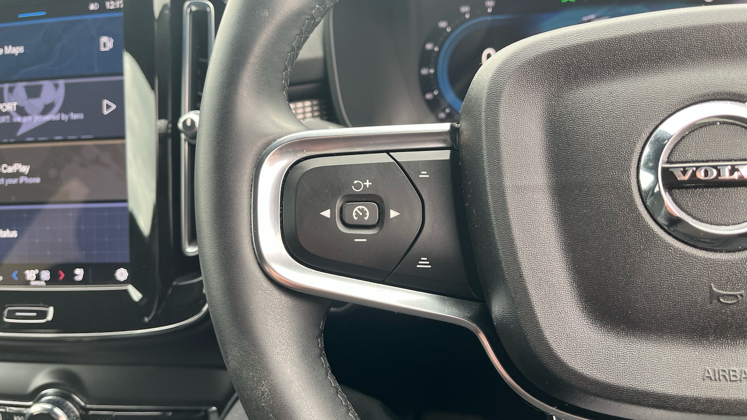 Used Volvo XC40 2022 for sale - 76461721: Photo 18