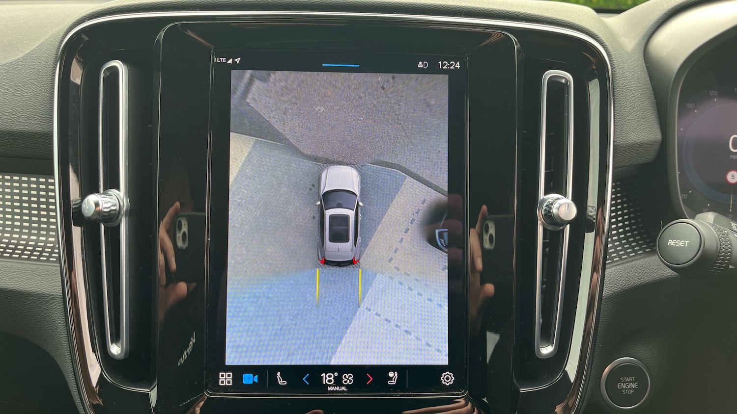 Used Volvo XC40 2022 for sale - 76461721: Photo 30