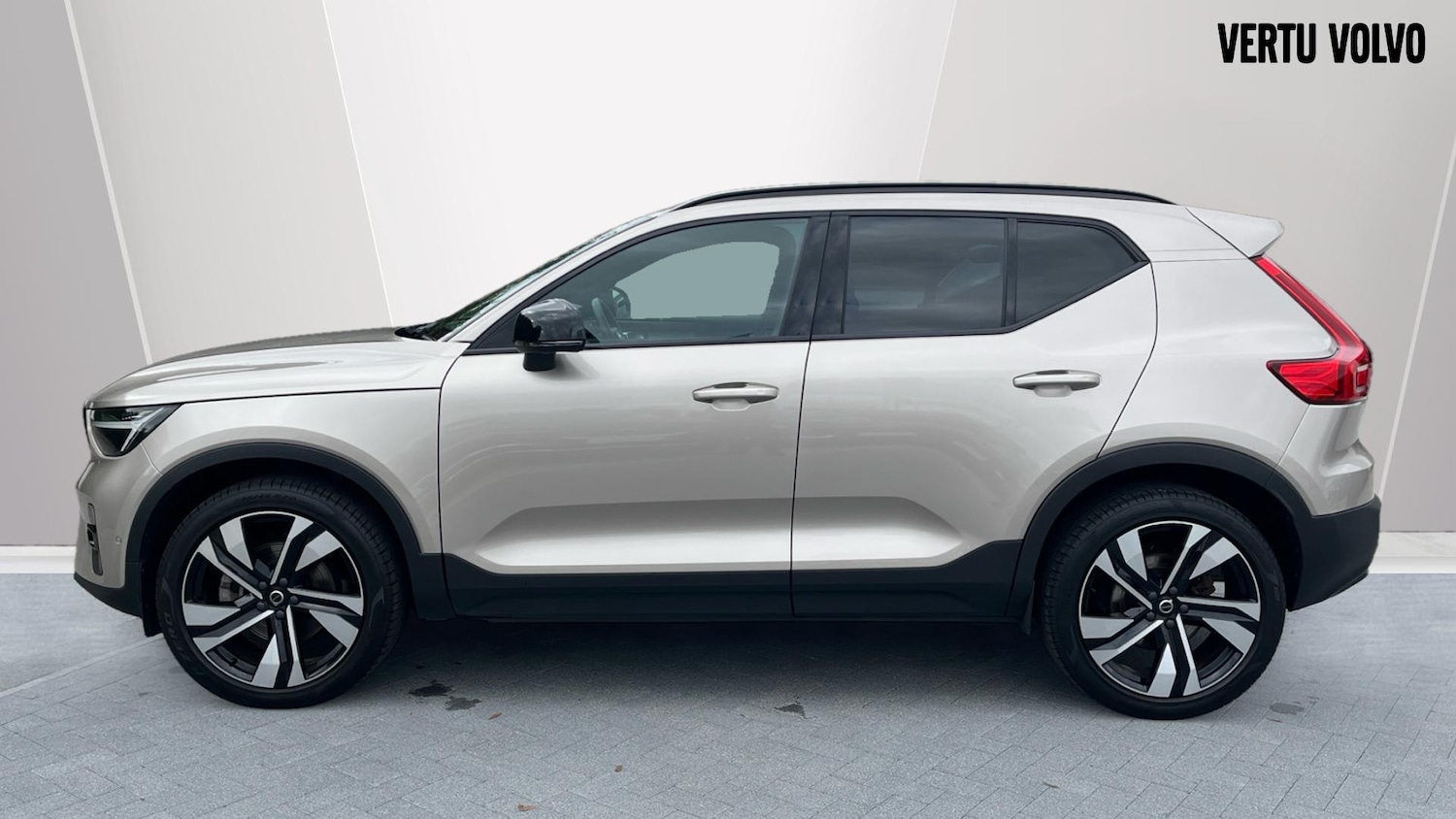 Used Volvo XC40 2022 for sale - 76461721: Photo 8