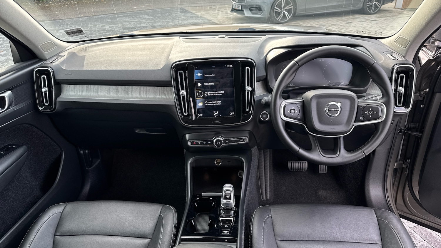 Used Volvo XC40 2021 for sale - 76637276: Photo 5