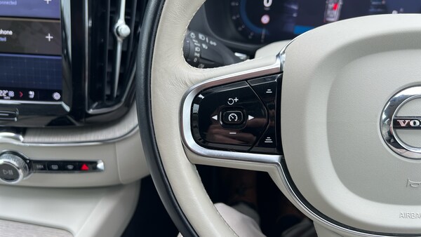 Used Volvo XC60 2022 for sale - 76156531: Photo 18