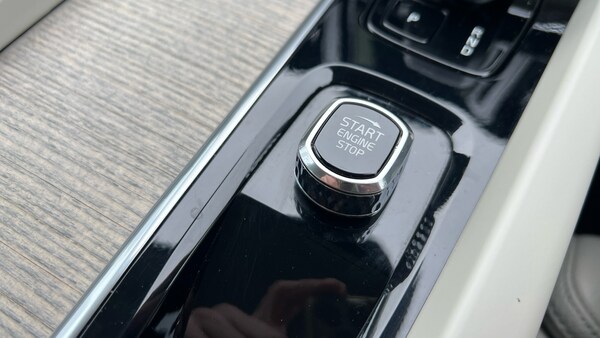Used Volvo XC60 2022 for sale - 76156531: Photo 23