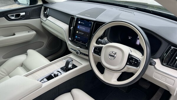 Used Volvo XC60 2022 for sale - 76156531: Photo 5