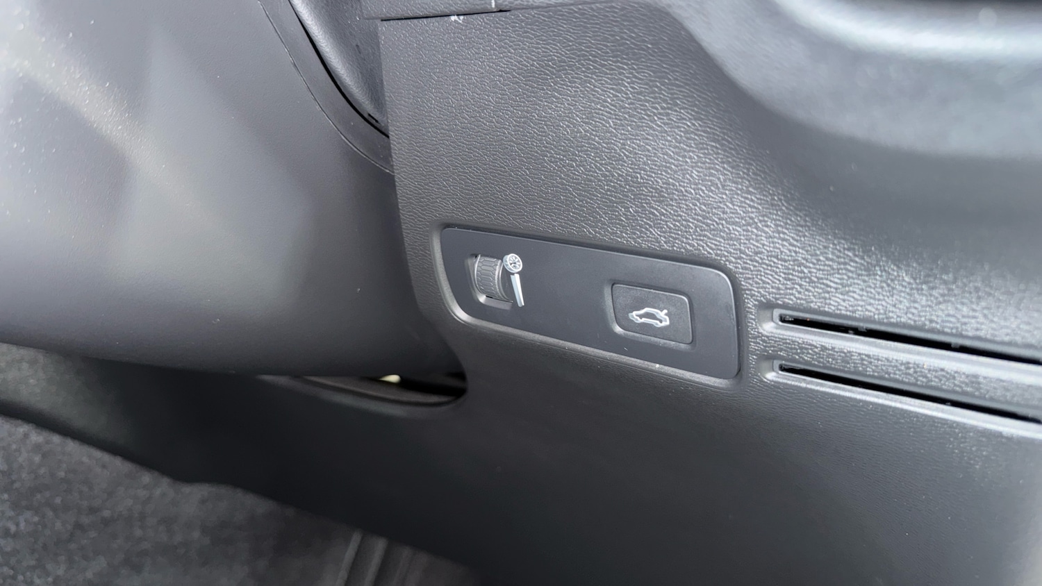 Used Volvo XC40 2021 for sale - 76807378: Photo 18