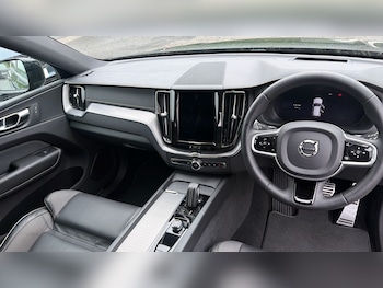 Used Volvo XC60 2022 for sale - 78929620: Photo
