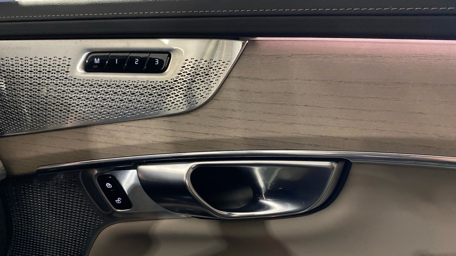 Used Volvo XC90 2025 for sale - 76542751: Photo 15