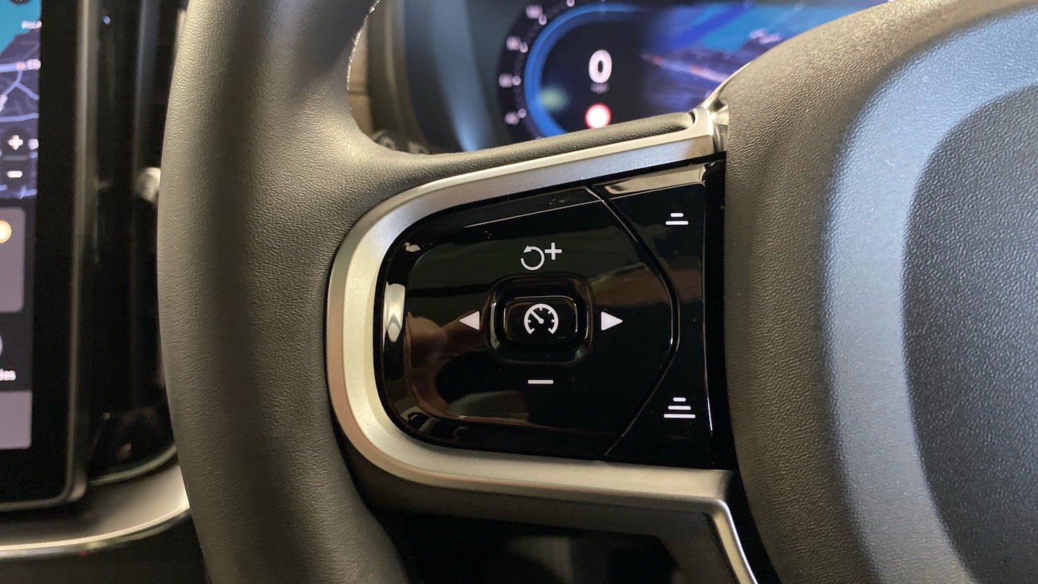 Used Volvo XC90 2025 for sale - 76542751: Photo 18