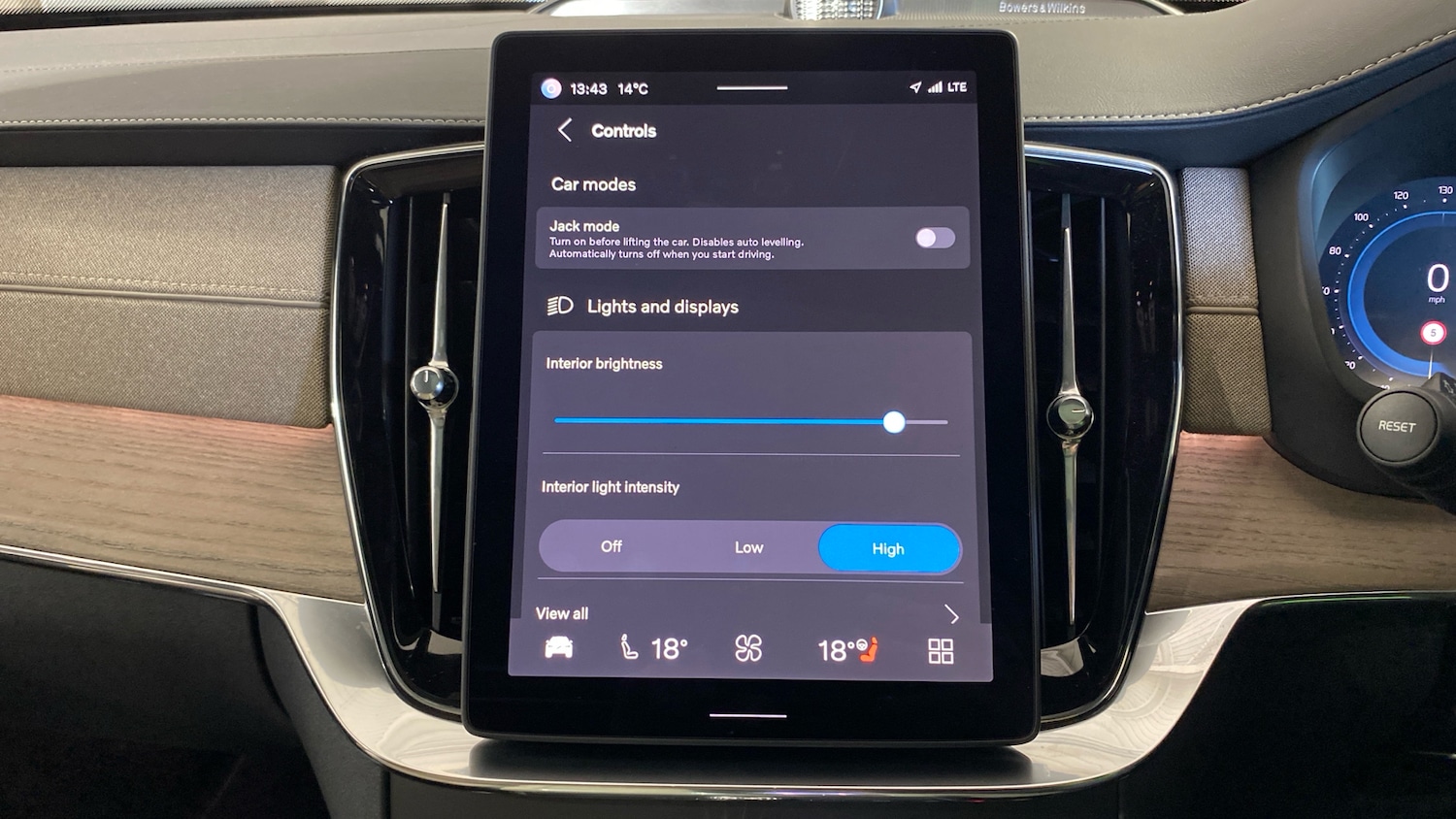 Used Volvo XC90 2025 for sale - 76542751: Photo 32