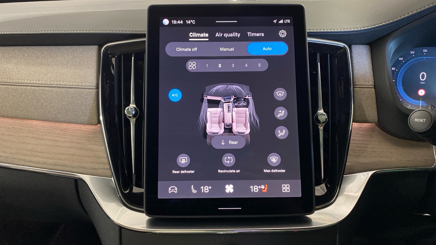 Used Volvo XC90 2025 for sale - 76542751: Photo 35