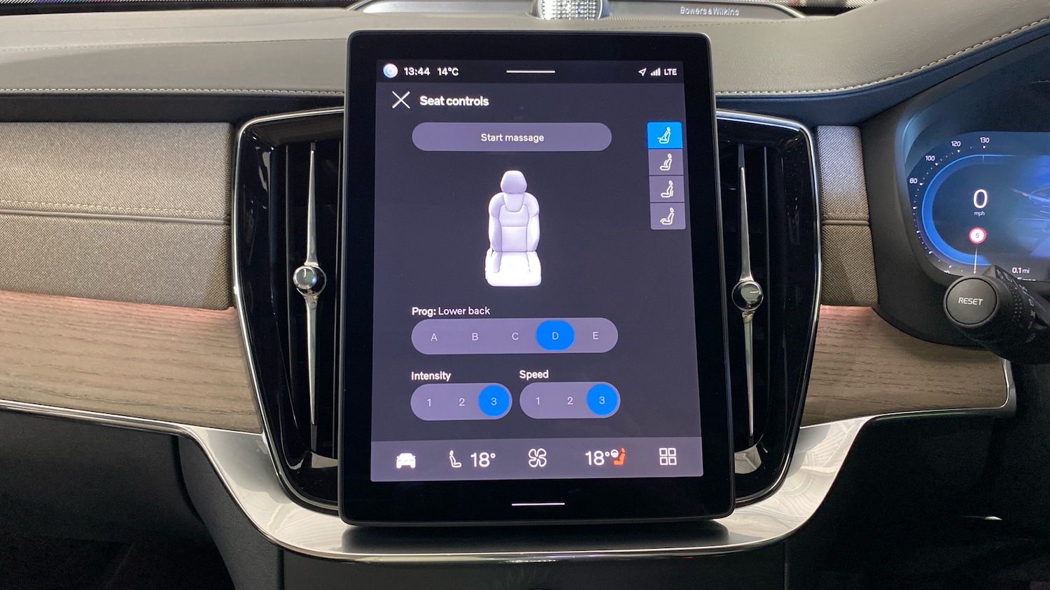 Used Volvo XC90 2025 for sale - 76542751: Photo 40