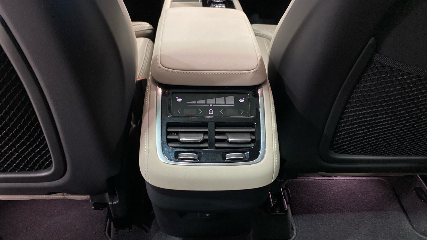 Used Volvo XC90 2025 for sale - 76542751: Photo 43