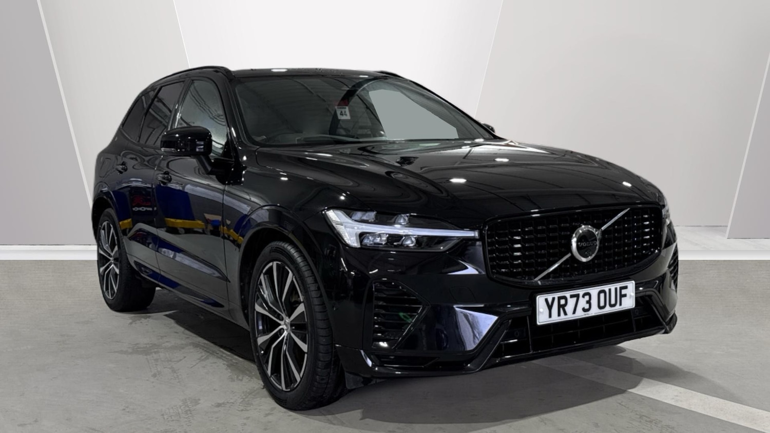 Used Volvo XC60 2023 for sale - 76974146: Photo 1