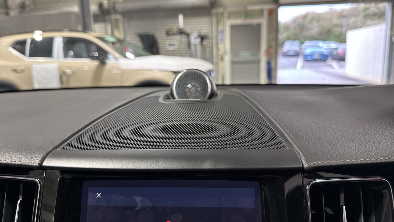 Used Volvo XC60 2023 for sale - 76974146: Photo 21