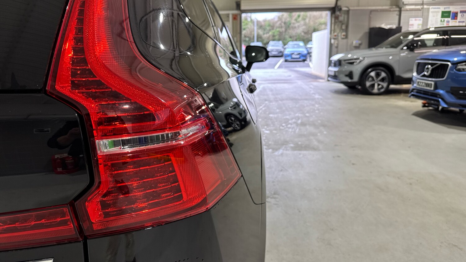 Used Volvo XC60 2023 for sale - 76974146: Photo 24