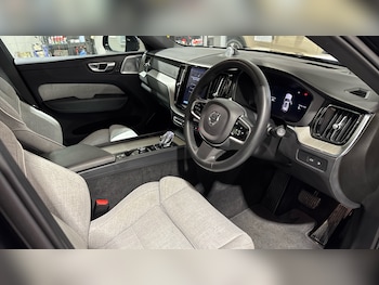 Used Volvo XC60 2023 for sale - 76974146: Photo