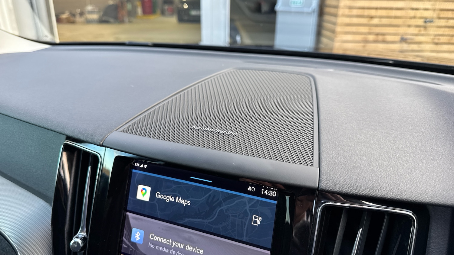 Used Volvo XC60 2023 for sale - 77063826: Photo 28