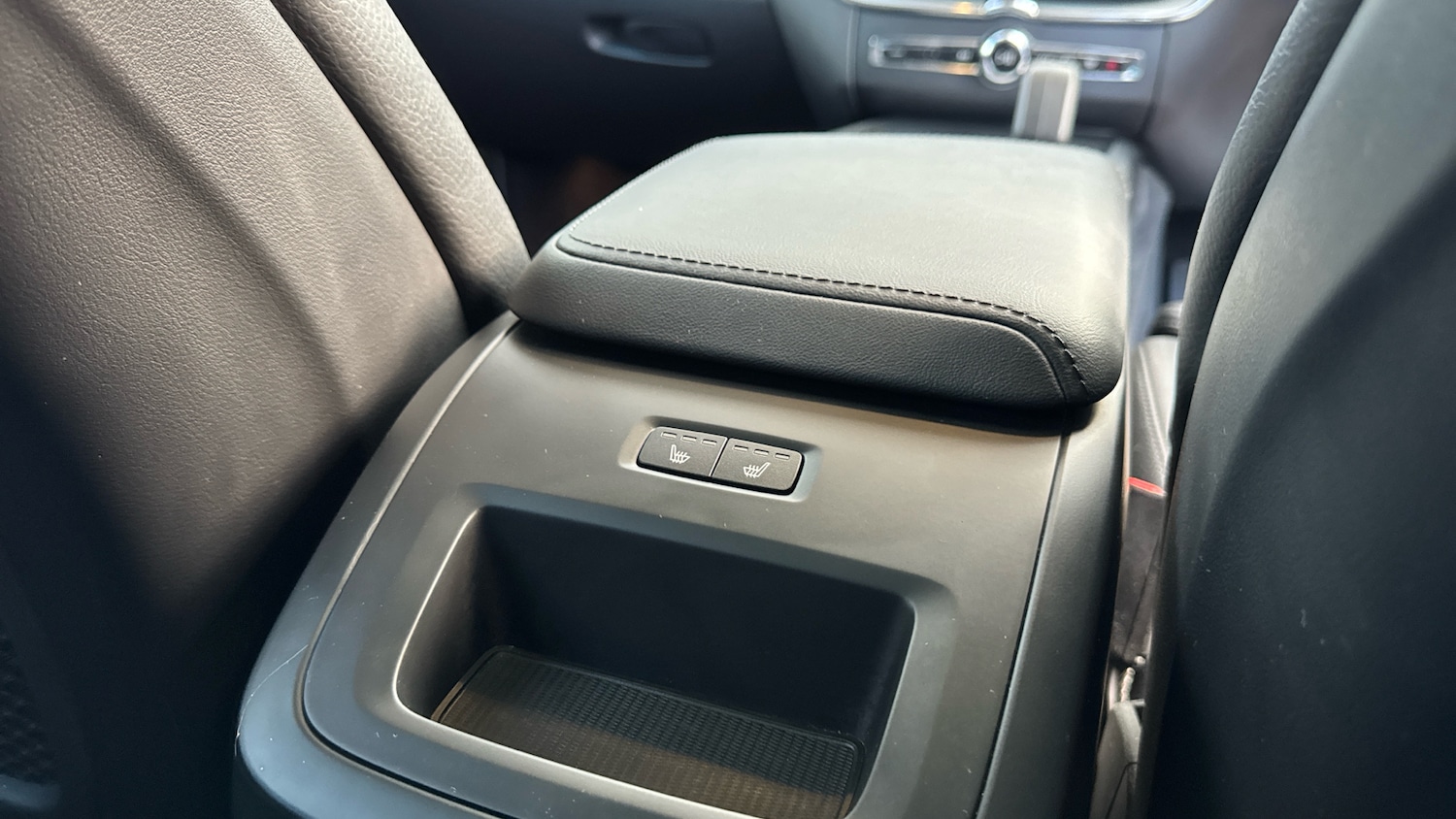 Used Volvo XC60 2023 for sale - 77063826: Photo 29