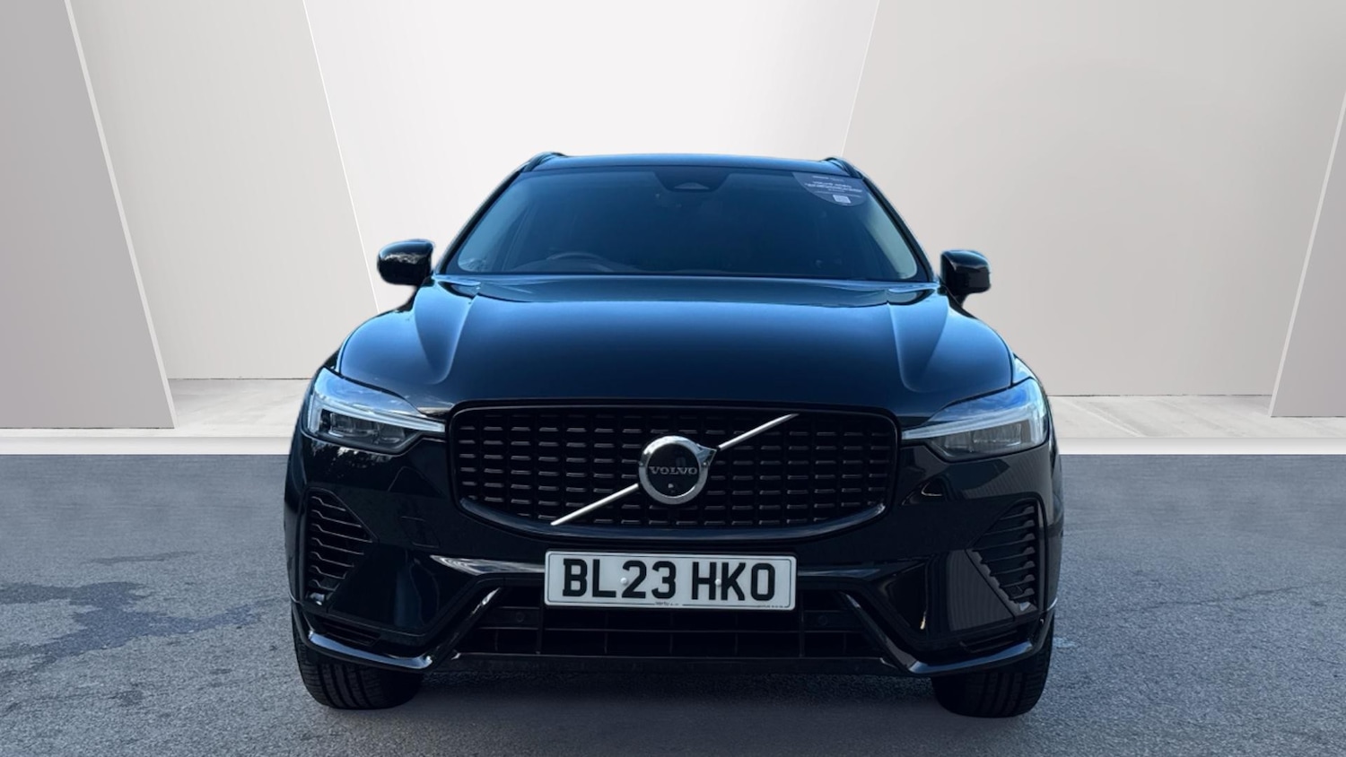 Used Volvo XC60 2023 for sale - 77063826: Photo 8