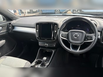 Used Volvo XC40 2023 for sale - 79429492: Photo