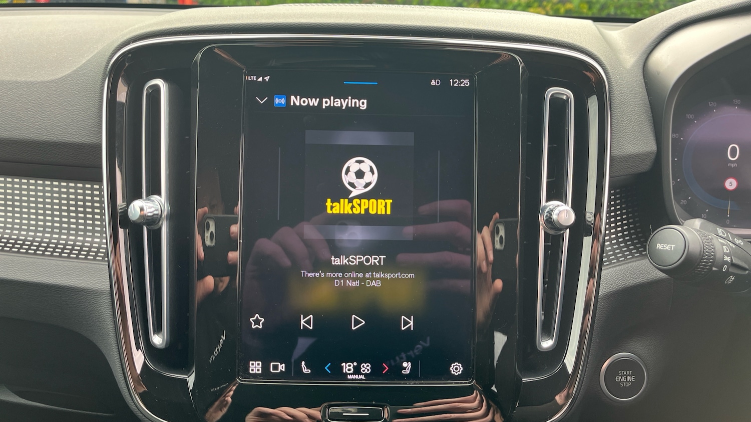 Used Volvo XC40 2022 for sale - 77113262: Photo 31