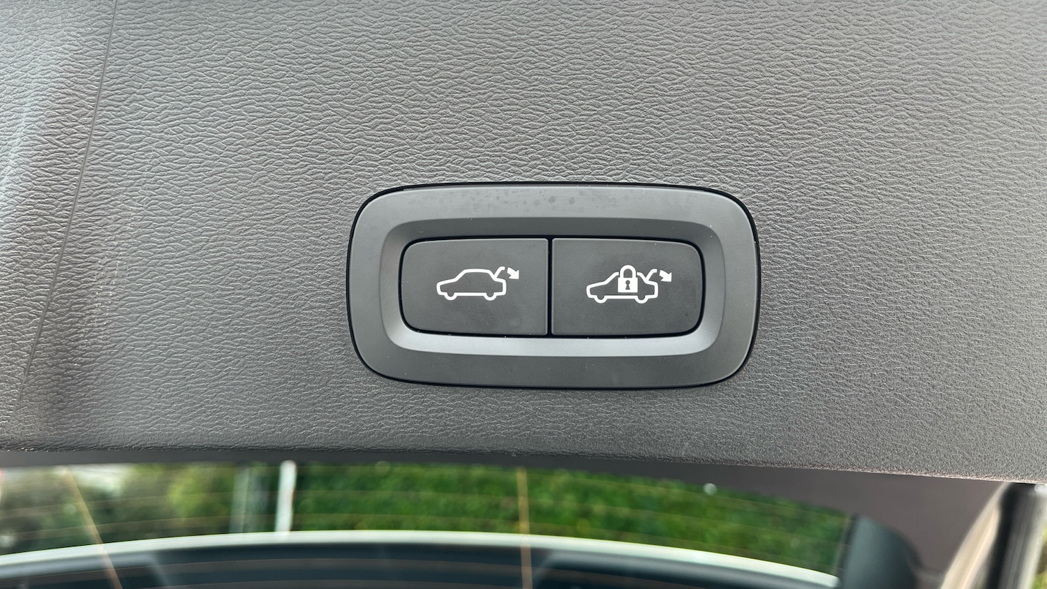 Used Volvo XC40 2022 for sale - 77113262: Photo 39