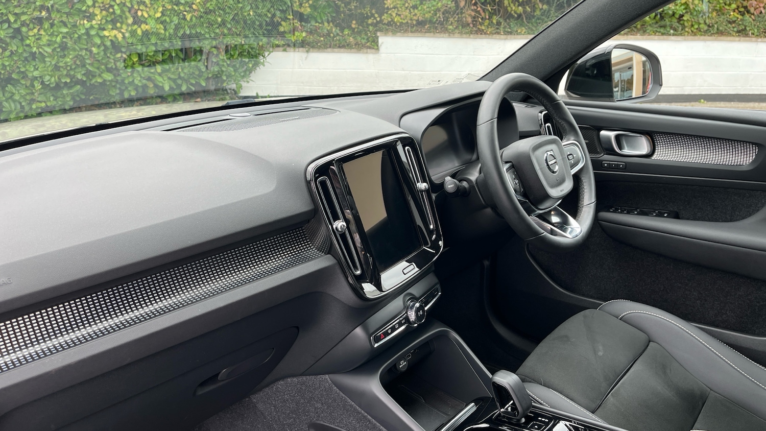 Used Volvo XC40 2022 for sale - 77113262: Photo 4