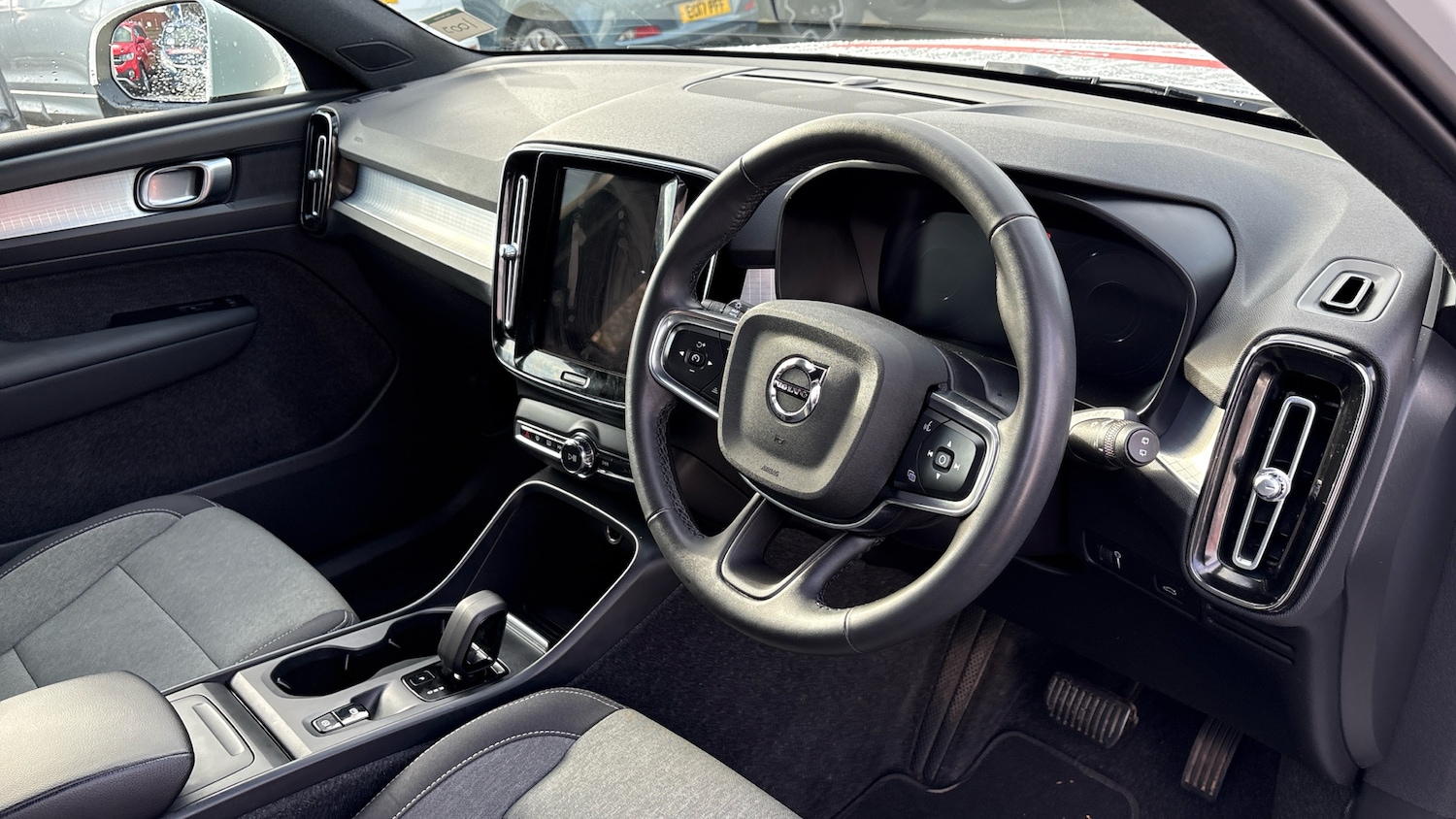 Used Volvo XC40 2021 for sale - 77417340: Photo 11