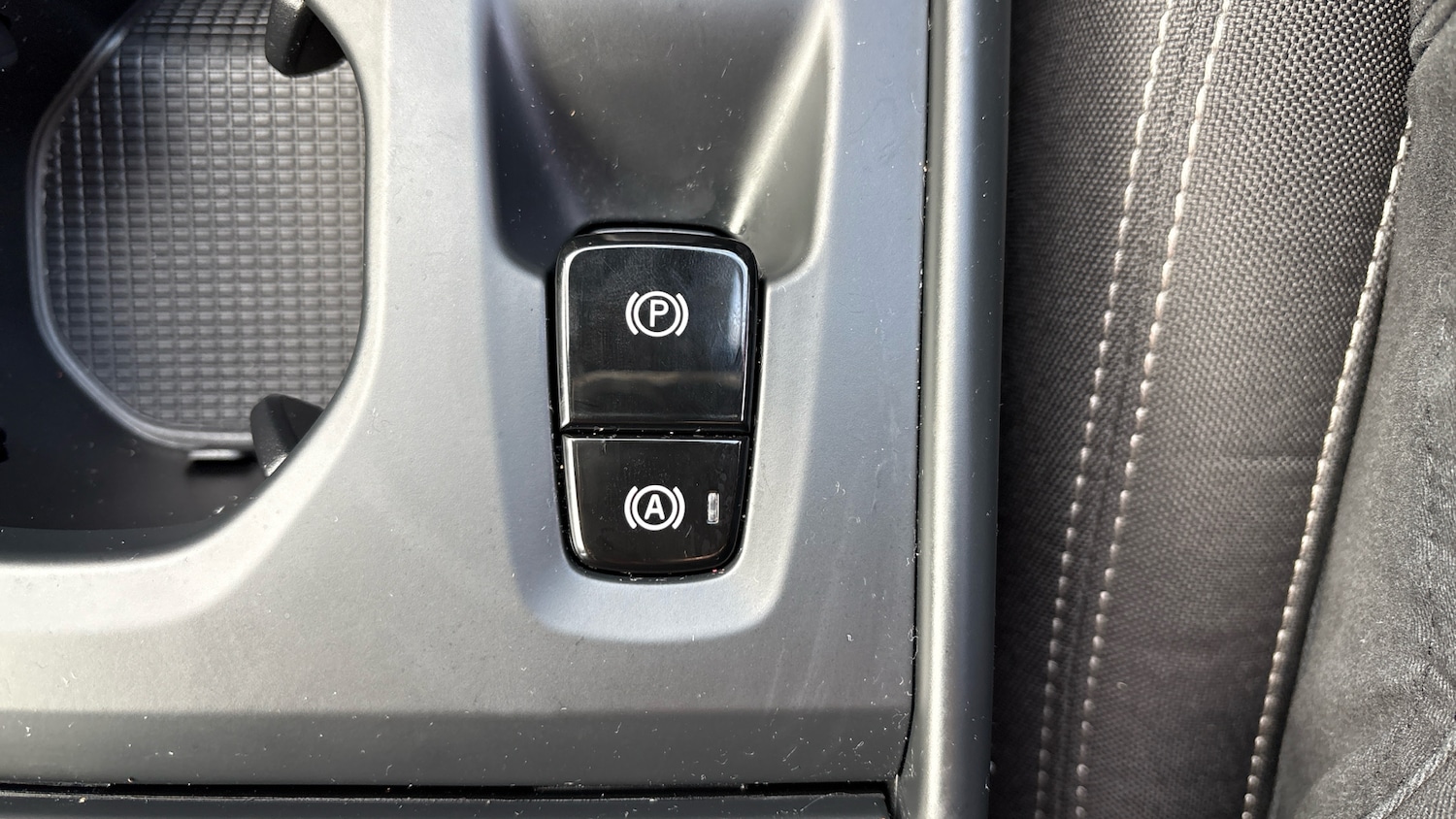 Used Volvo XC40 2021 for sale - 77417340: Photo 34