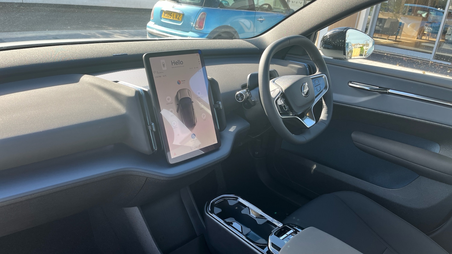 Used Volvo EX30 2025 for sale - 77493175: Photo 4