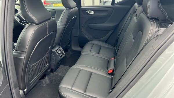 Used Volvo XC40 2025 for sale - 76205940: Photo 10