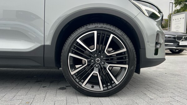 Used Volvo XC40 2025 for sale - 76205940: Photo 16