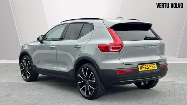 Used Volvo XC40 2025 for sale - 76205940: Photo 2