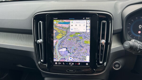 Used Volvo XC40 2025 for sale - 76205940: Photo 31