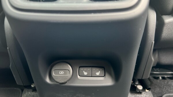Used Volvo XC40 2025 for sale - 76205940: Photo 38