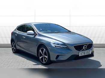 Used Volvo V40 2018 for sale - 79165717: Photo