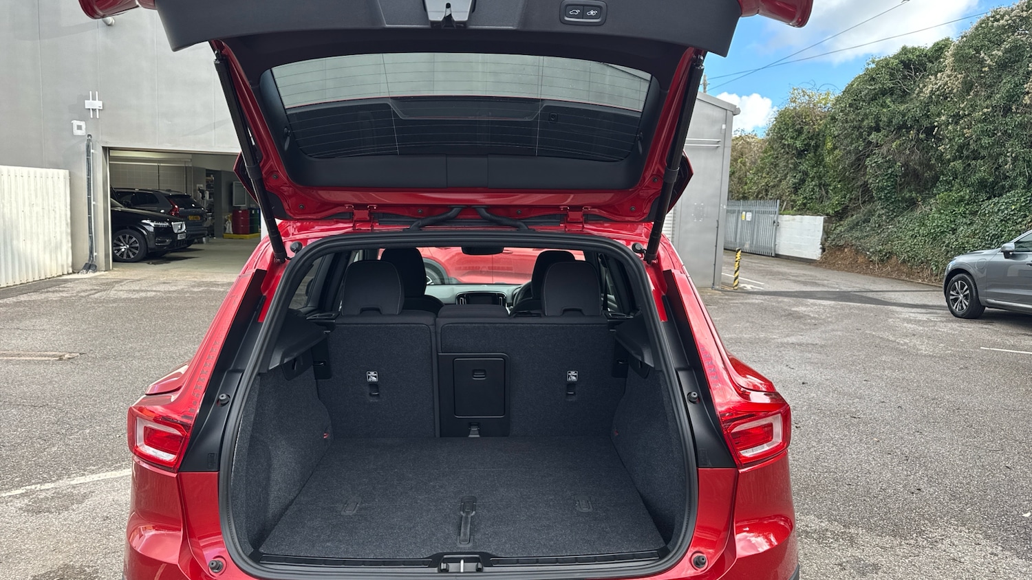 Used Volvo XC40 2023 for sale - 76683963: Photo 13