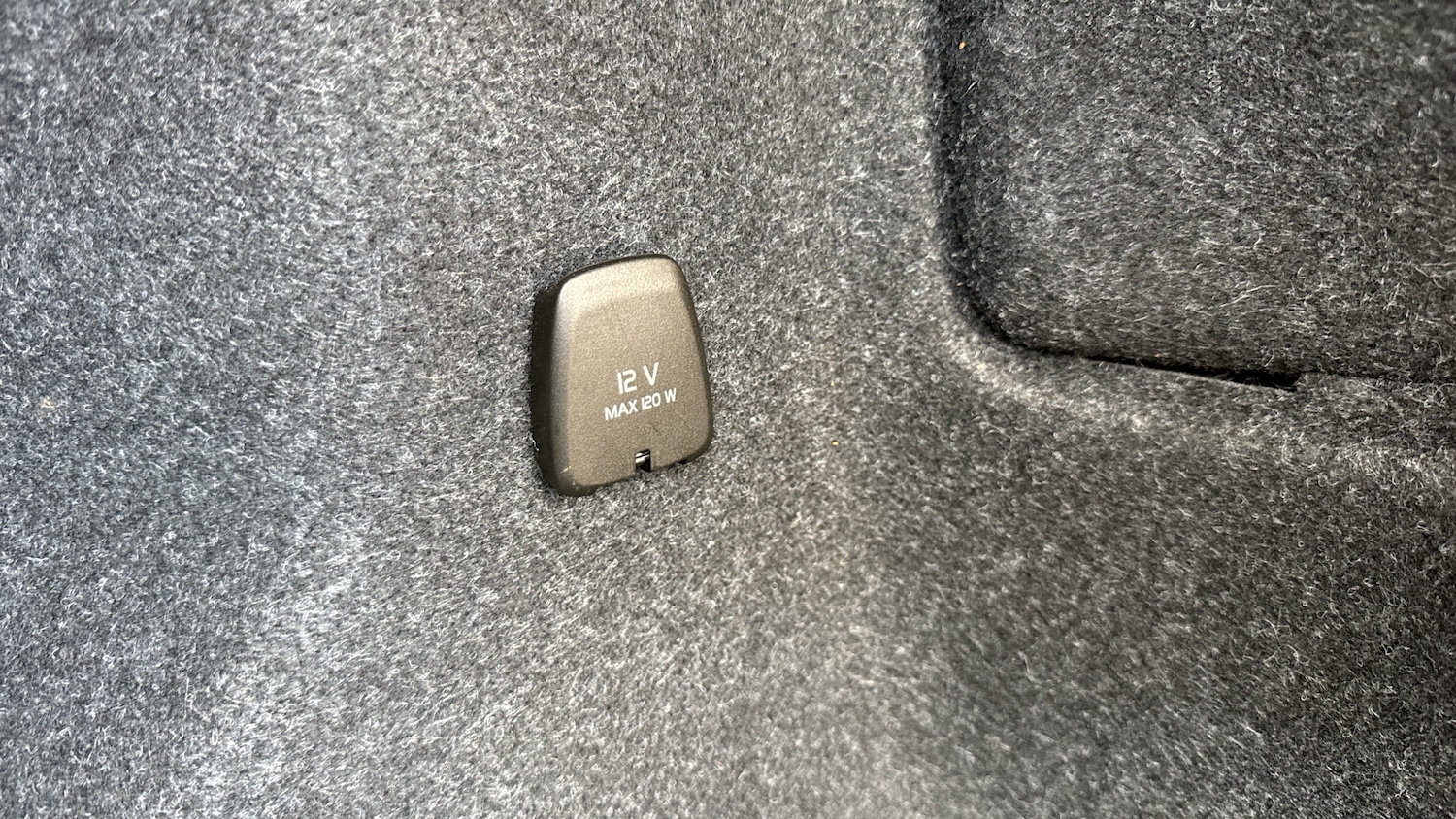 Used Volvo XC40 2023 for sale - 76683963: Photo 15