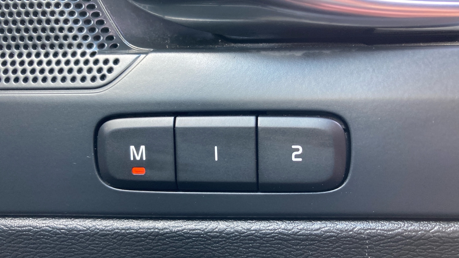 Used Volvo XC40 2023 for sale - 76683963: Photo 25