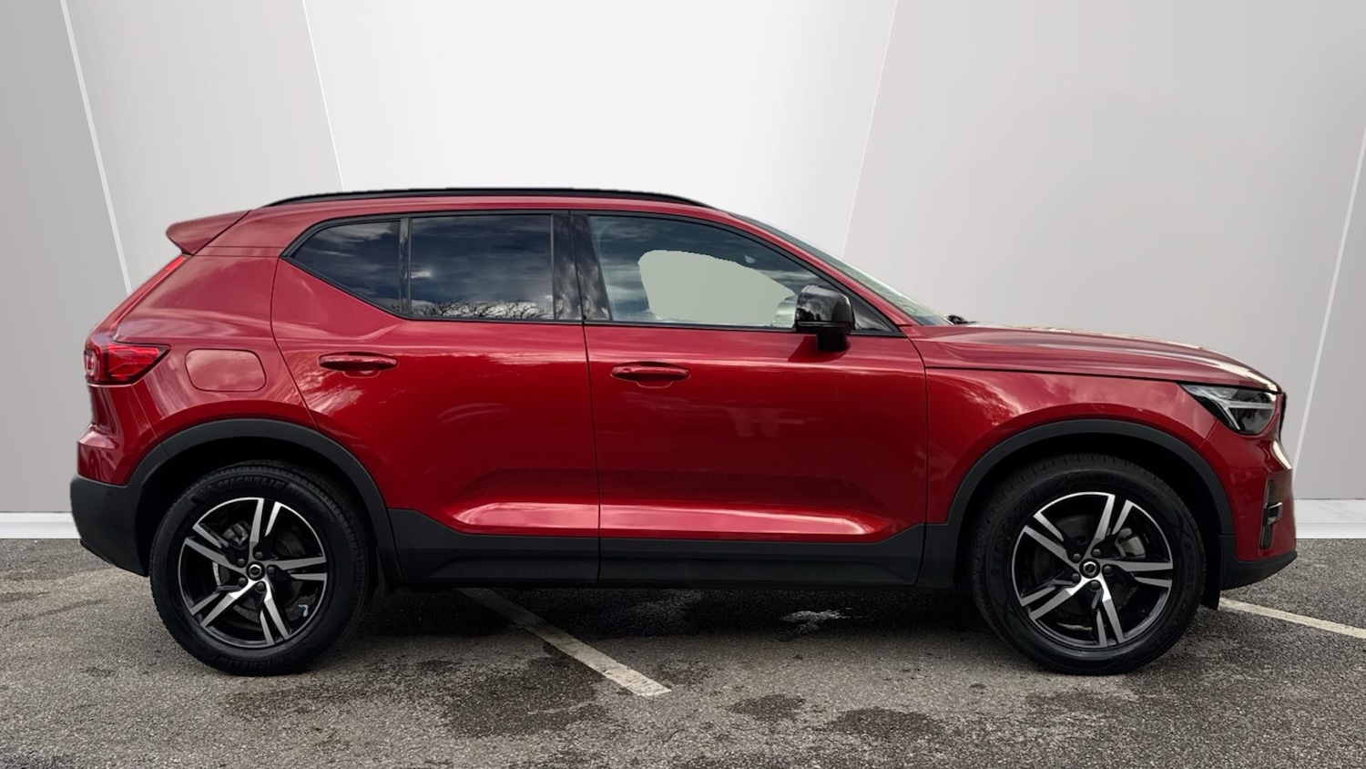 Used Volvo XC40 2023 for sale - 76683963: Photo 3