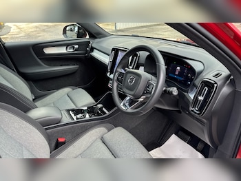 Used Volvo XC40 2023 for sale - 76683963: Photo