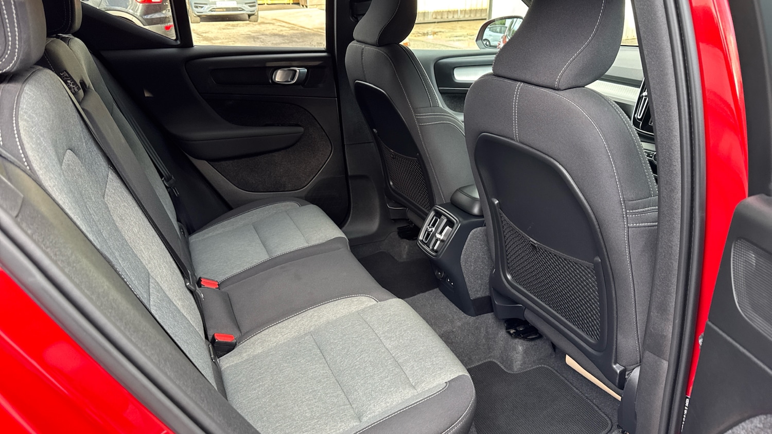 Used Volvo XC40 2023 for sale - 76683963: Photo 6