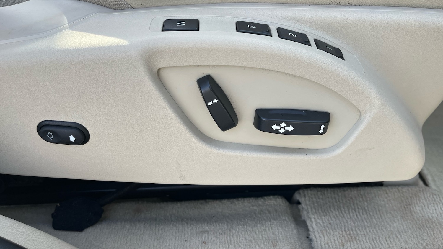 Vehicle 33