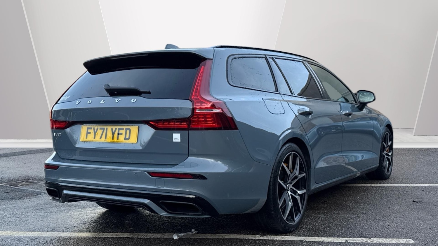 Used Volvo V60 2021 for sale - 77154267: Photo 2