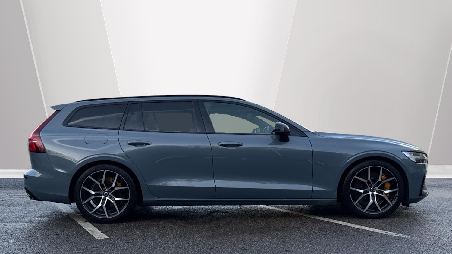 Used Volvo V60 2021 for sale - 77154267: Photo 3