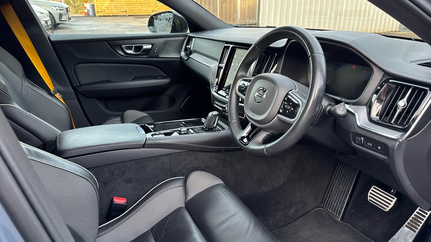 Used Volvo V60 2021 for sale - 77154267: Photo 4