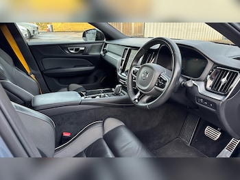 Used Volvo V60 2021 for sale - 77154267: Photo