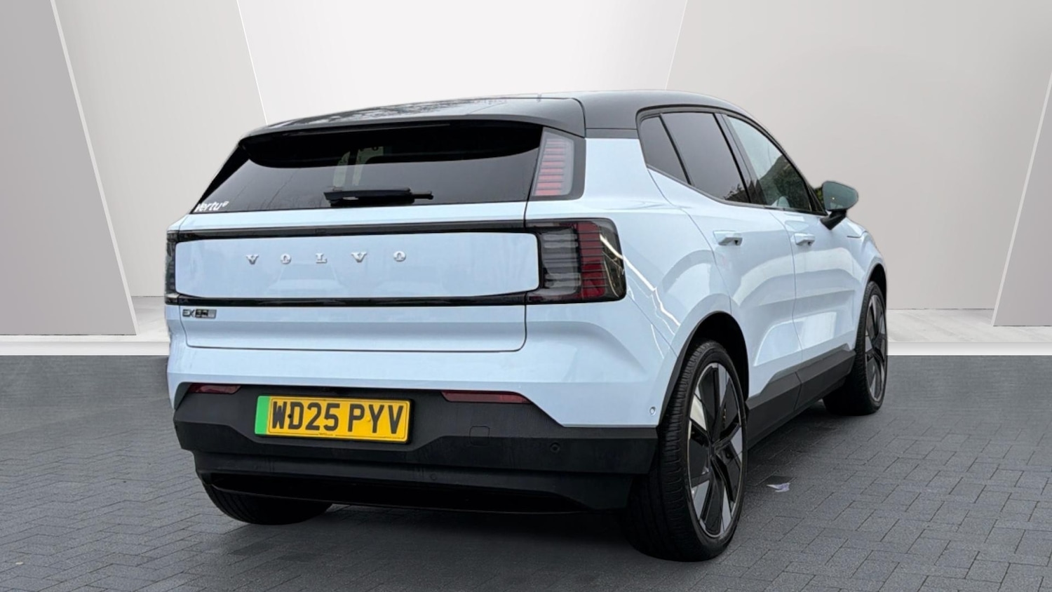 Used Volvo EX30 2025 for sale - 77830393: Photo 2