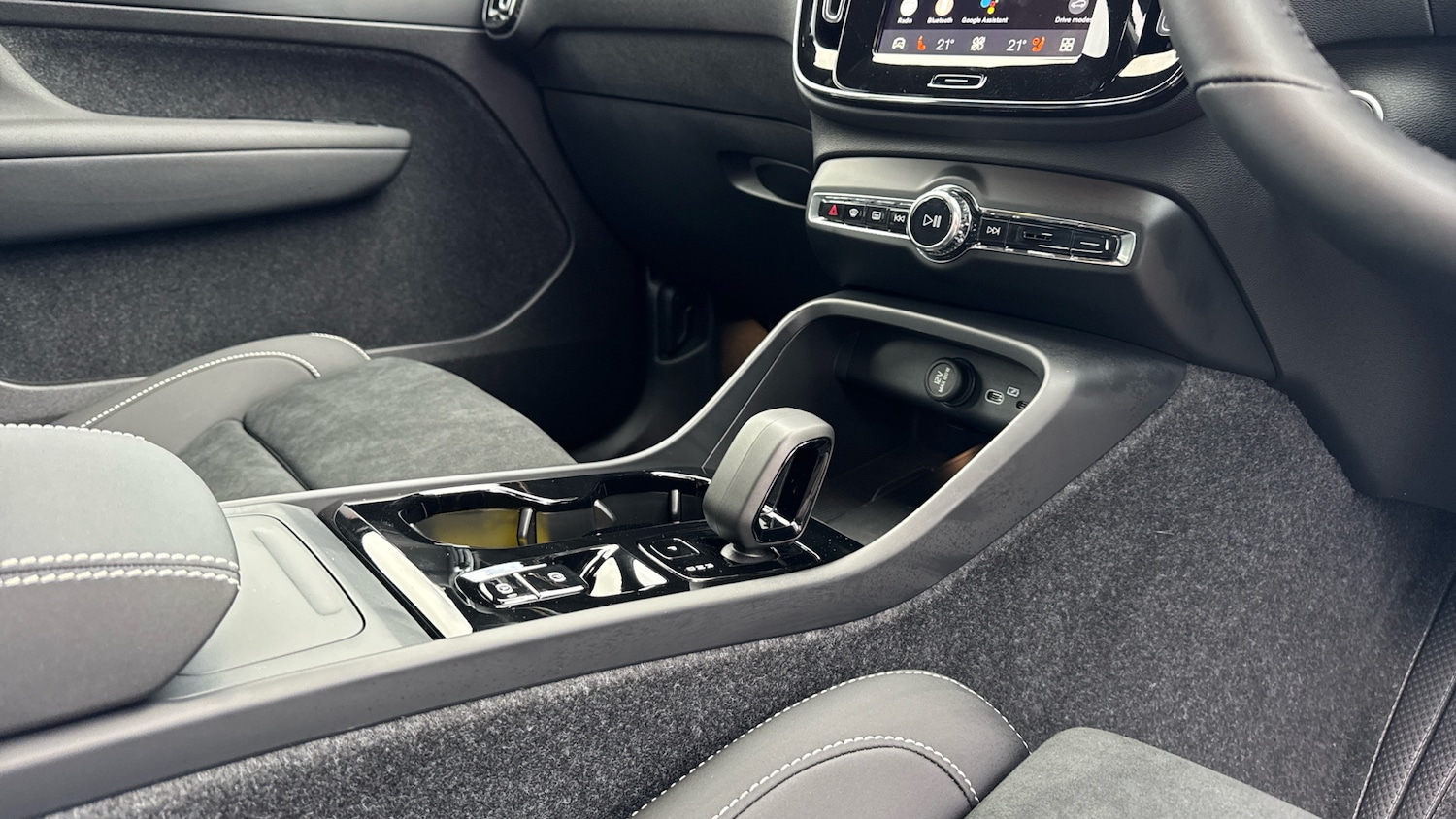 Used Volvo XC40 2025 for sale - 76858669: Photo 22