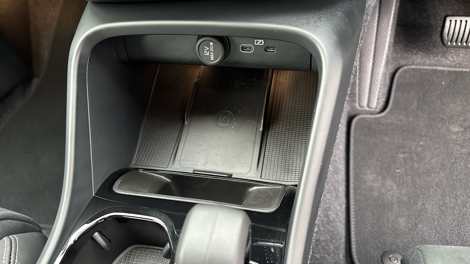 Used Volvo XC40 2025 for sale - 76858669: Photo 23